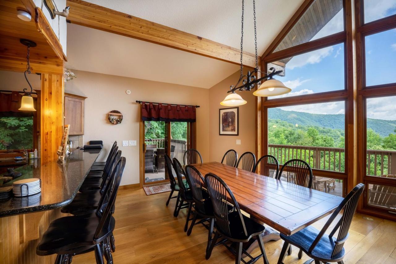 --Mountain Chalet Getaway With Breathtaking View Next To Tail Of Dragon-- Robbinsville Exterior photo